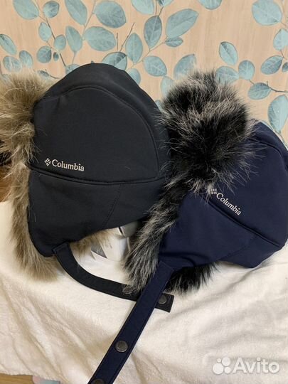 Шапки columbia 1 шт осталась синяя