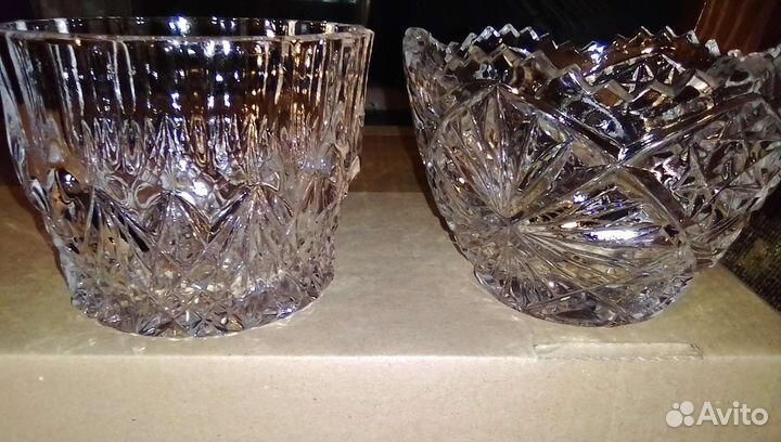 Хрустальные вазы, конфетница, ладья