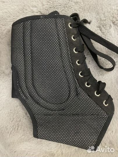 Бандаж на голеностопный сустав Orto