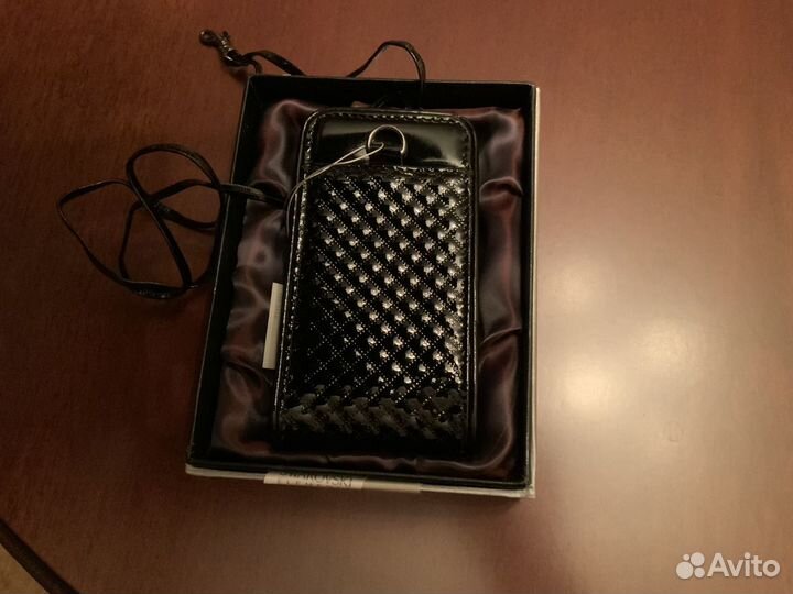 Футляр для телефона натуральная кожа, кристаллы