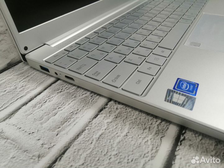 Ноутбук intel 4 ядра/16gb/SSD512gb/FullHD Silver