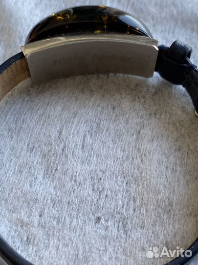 Браслет кожаный с янтарем