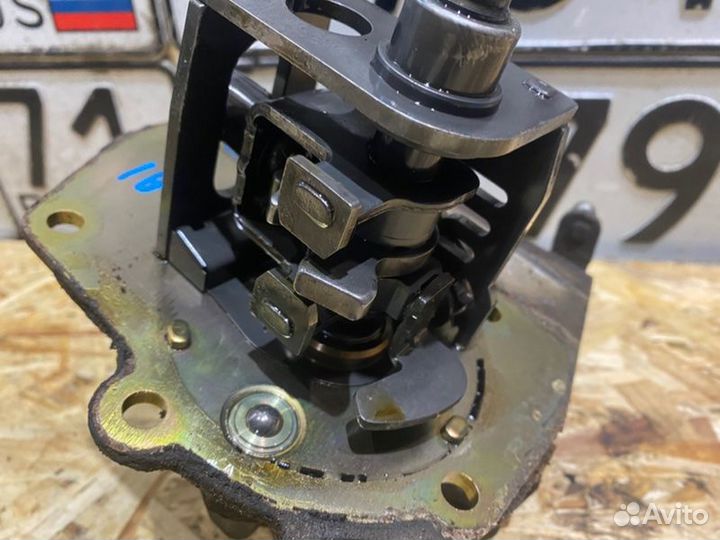 Механизм выбора передач Ford Mondeo 3 2.0 2003