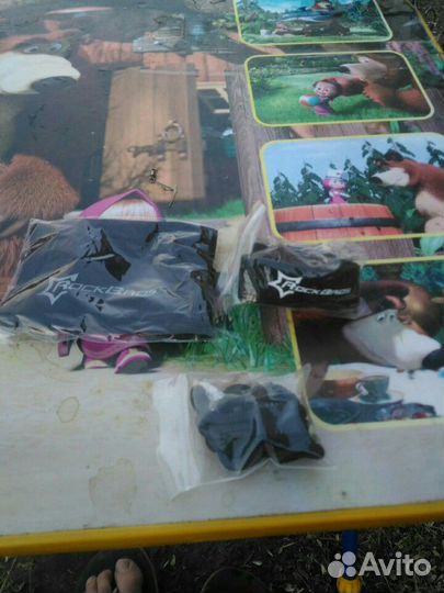 Очки солнцезащитные