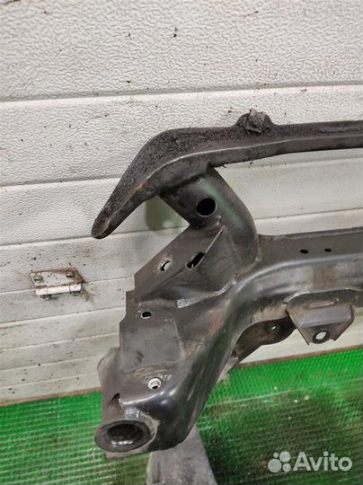 Подрамник передний BMW X3 (E83) 2004