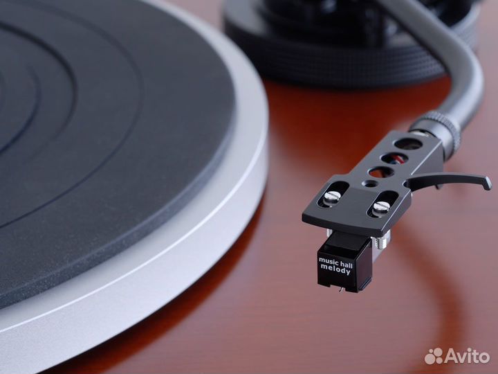 Виниловый проигрыватель Music Hall MMF-1.5