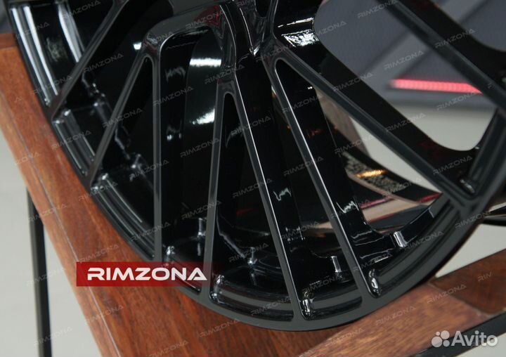 Кованые диски R21 на Porsche Cayenne