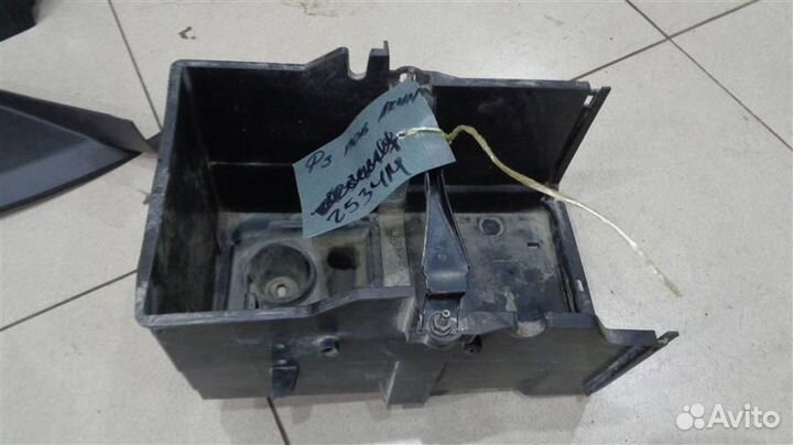 Корпус подставка аккумулятора Ford Focus 3 2011-2