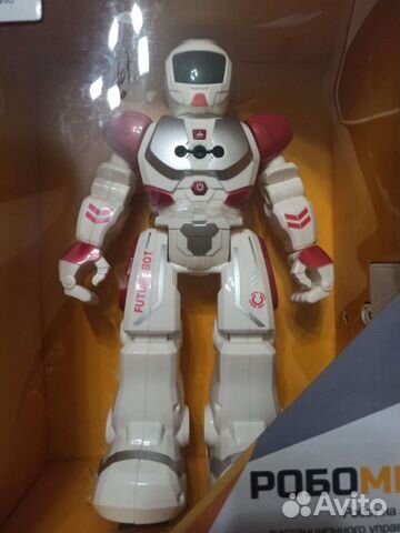 Игрушка робот с пультом