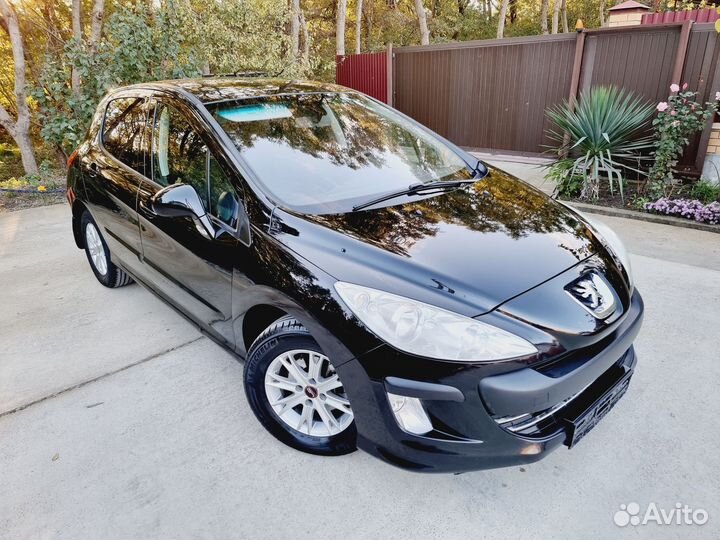 Peugeot 308 1.6 МТ, 2011, 180 000 км