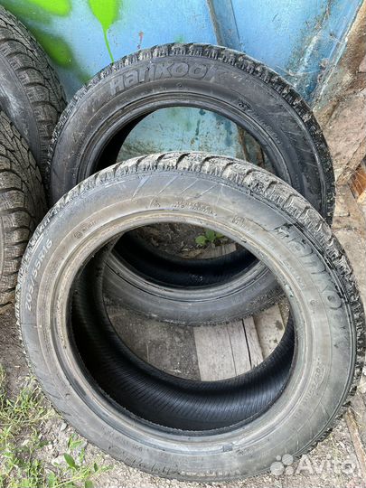 Hankook Winter I'Pike 205/55 R16