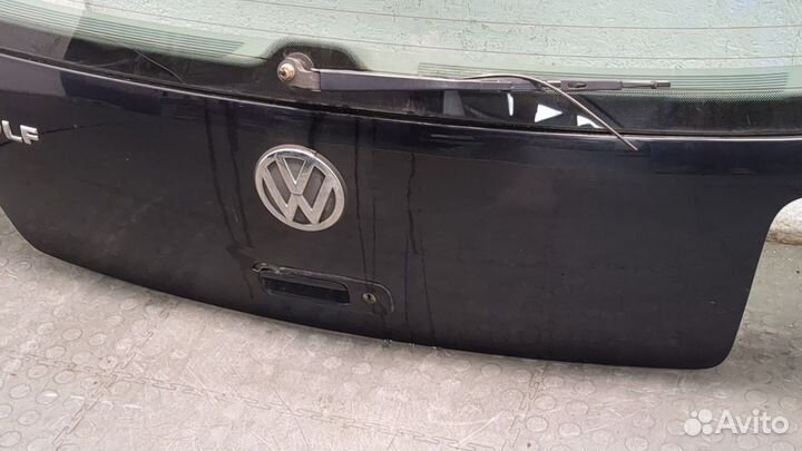 Крышка багажника Volkswagen Golf 4