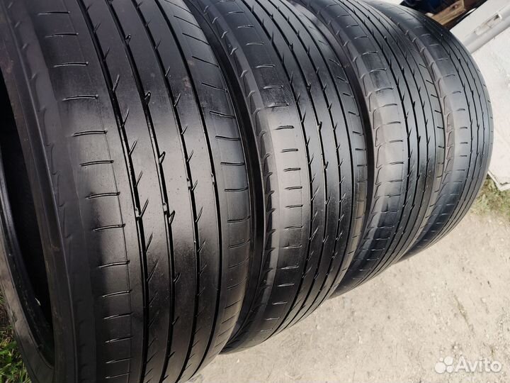 Yokohama Advan Sport V103B 235/55 R20 102V