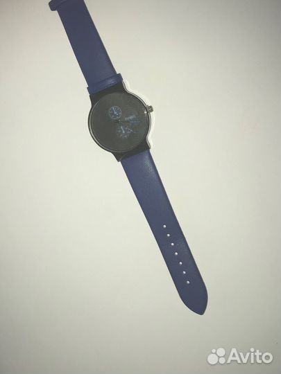 Часы мужскиемодные и минималистичные