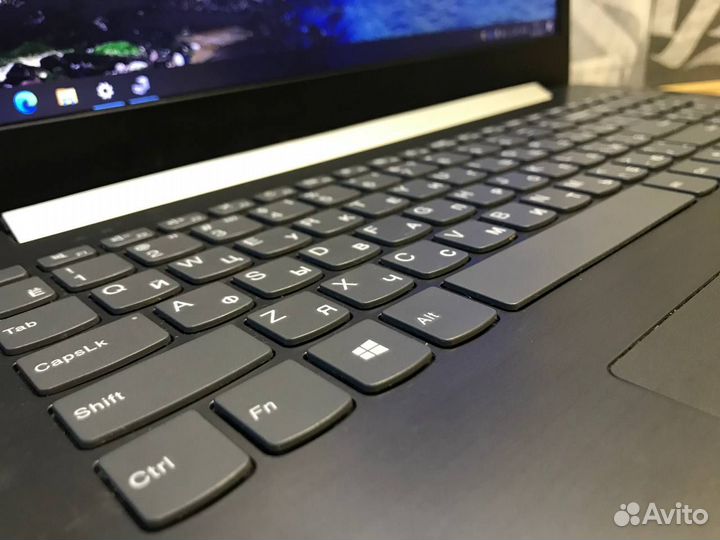 Игровой ноутбук Lenovo 2видеокарты/Intel/SSD/8gb