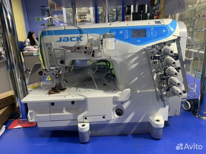 Промышленная швейная машина Jack W4-UT-01GB