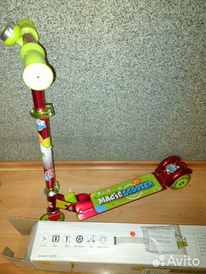 Самокат детский трехколесный новый