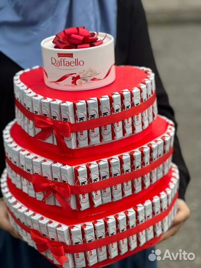 Композиция из киндера.Подарок на день рождение