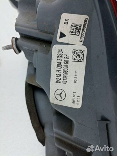 Фонарь задний правый для Mercedes-Benz E-Класс V