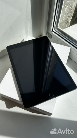 iPad 5 поколения (2017)