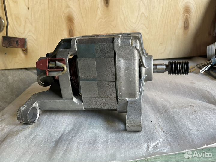 Двигатель стиральной машины