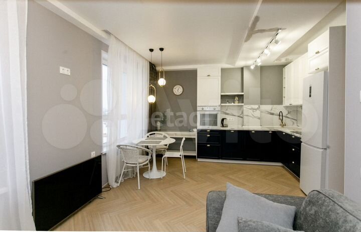 2-к. квартира, 55 м², 5/17 эт.