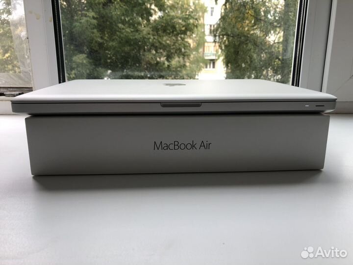 Apple MacBook Pro 17 Late 2011