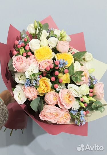 Магазин цветов Букеты на выпускной