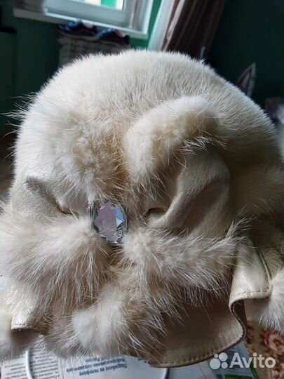 Шляпка из белой норки