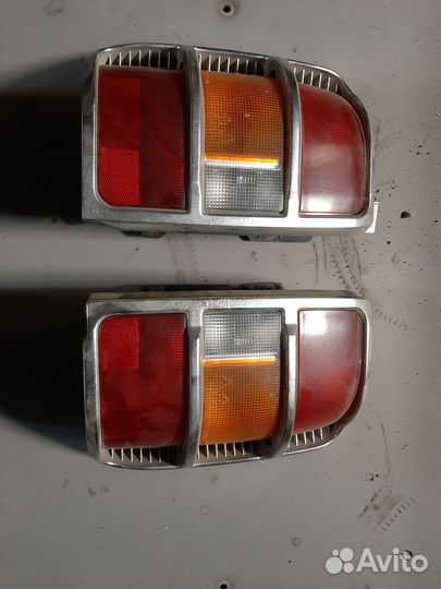 Комплект задних фонарей Mitsubishi Pajero 2