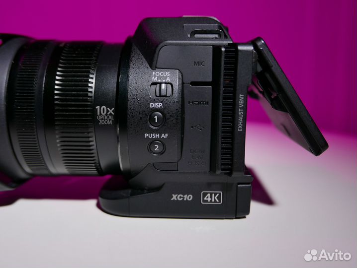 Canon xc10