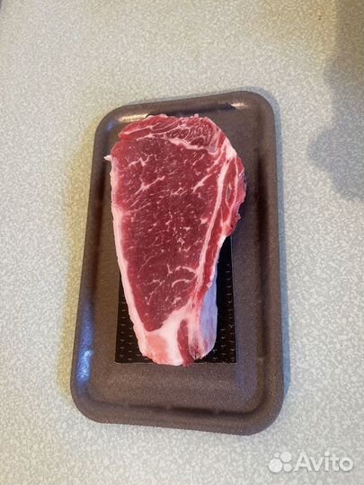 Стейки из мраморной говядины