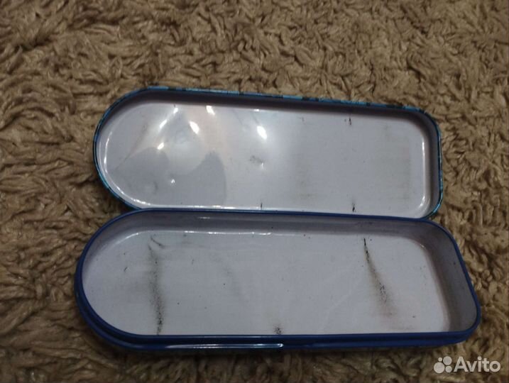 Пенал железный