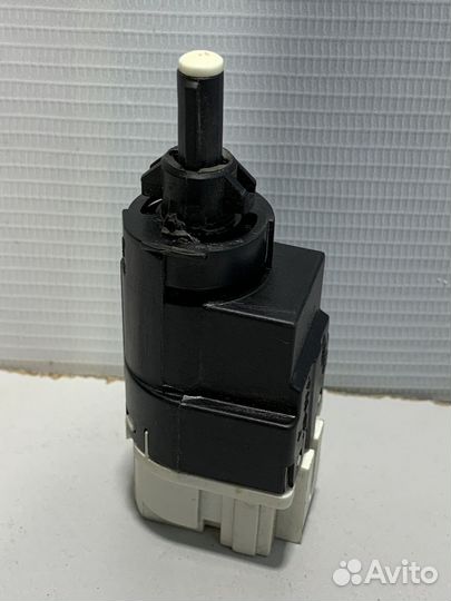 Датчик включения стоп сигнала Лягушка Renault kapt