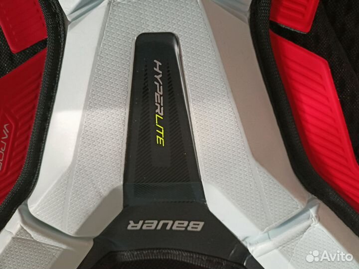 Нагрудник хоккейный bauer vapor hyperlite int L