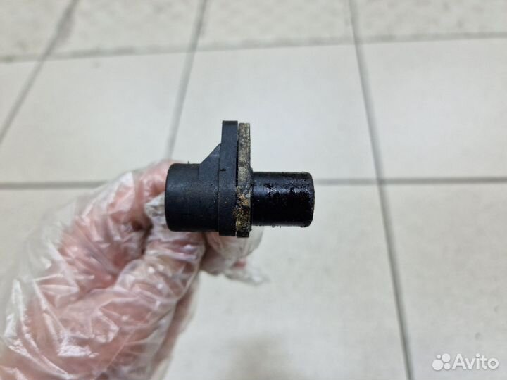 Датчик положения коленвала Bosch 0261210135 Audi