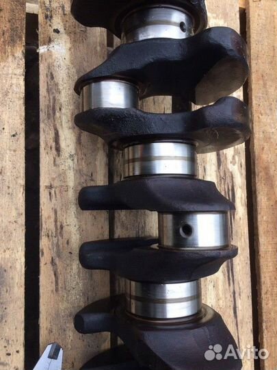 Коленвал бмв Е32