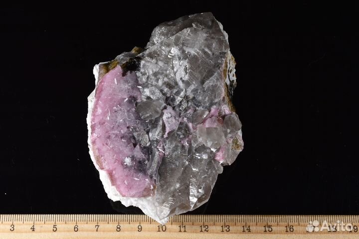 Сросток кристаллов. Полихромный турмалин. Лот №212