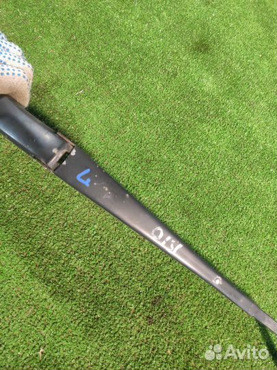 Поводок стеклоочистителя левый Kia Rio 3 седан 1.4