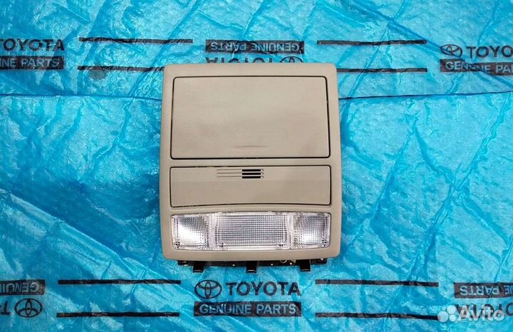 Плафон салона Камри 40 Новый