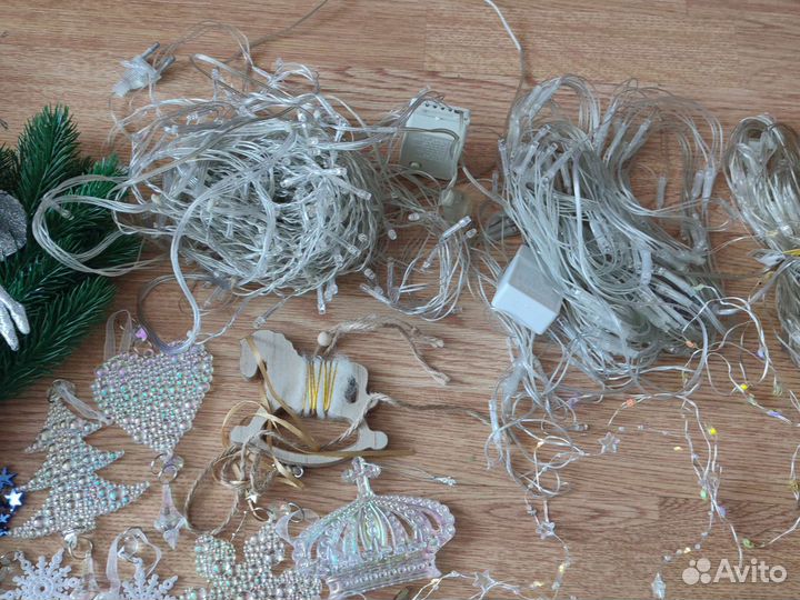 Декор для дома новогодний гирлянды, игрушки