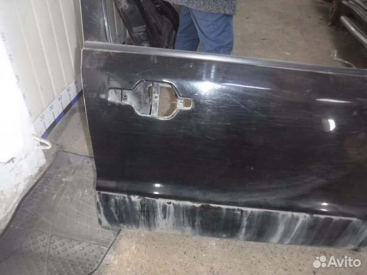 Дверь передняя правая Mitsubishi Pajero 3 6G74