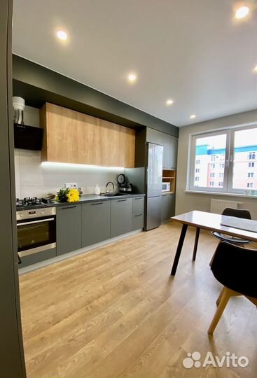 П образная кухня на заказ. Фабрика в Новосибирске