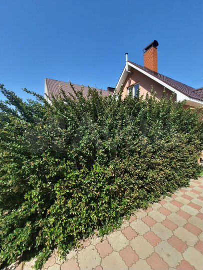 Дом 218 м² на участке 8 сот.