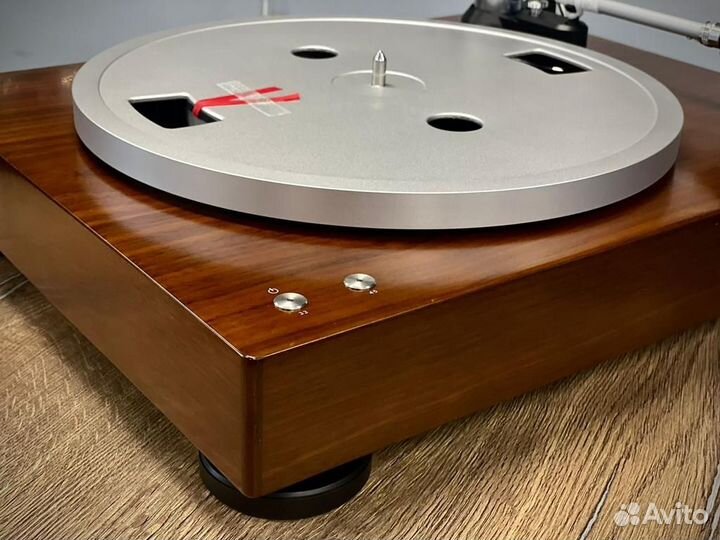 Проигрыватель винила Music Hall Classic