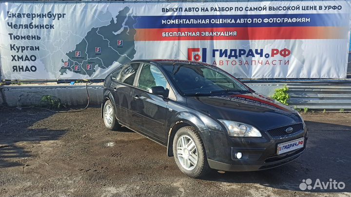 Обшивка стойки средняя левая внутренняя Ford Focus 2 1349502