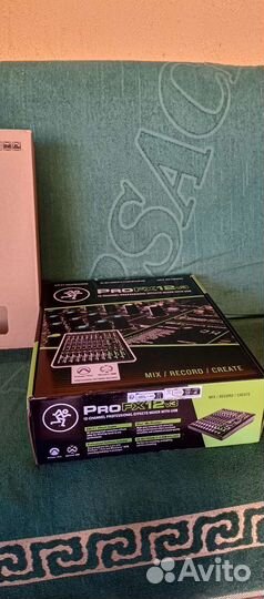 Микшерный пульт mackie pro12fxv3