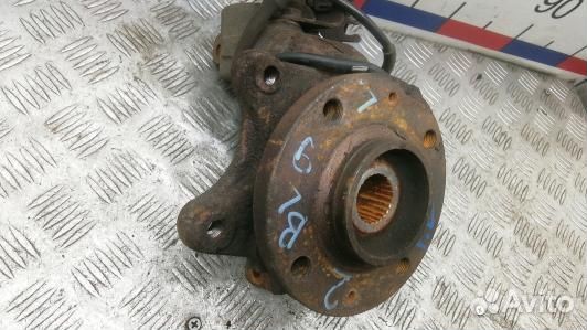 Ступица передняя левая citroen xsara (2BL09K901)