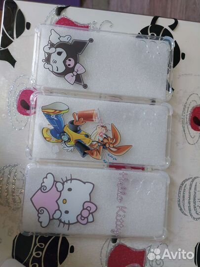 Отдам чехлы