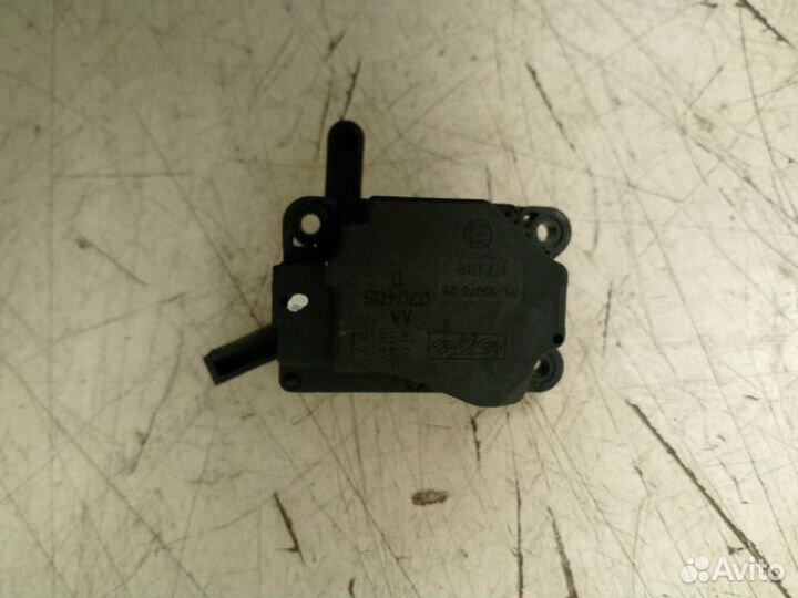 Моторчик заслонки отопителя Volvo S80 B6324S 2008